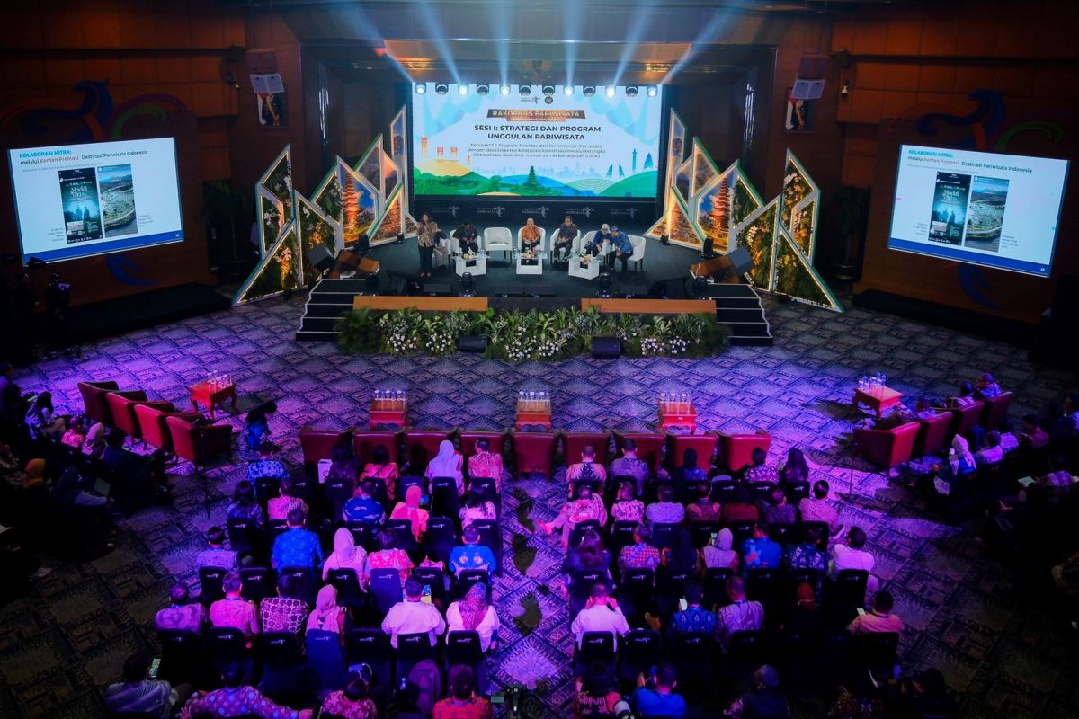 Keamanan berwisata dijadikan sebagai fondasi pariwisata berkualitas