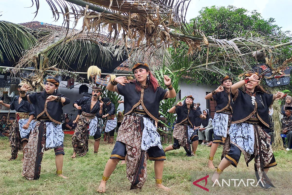 Budayawan: Hari Peradaban Desa ajak warga belajar antar-desa