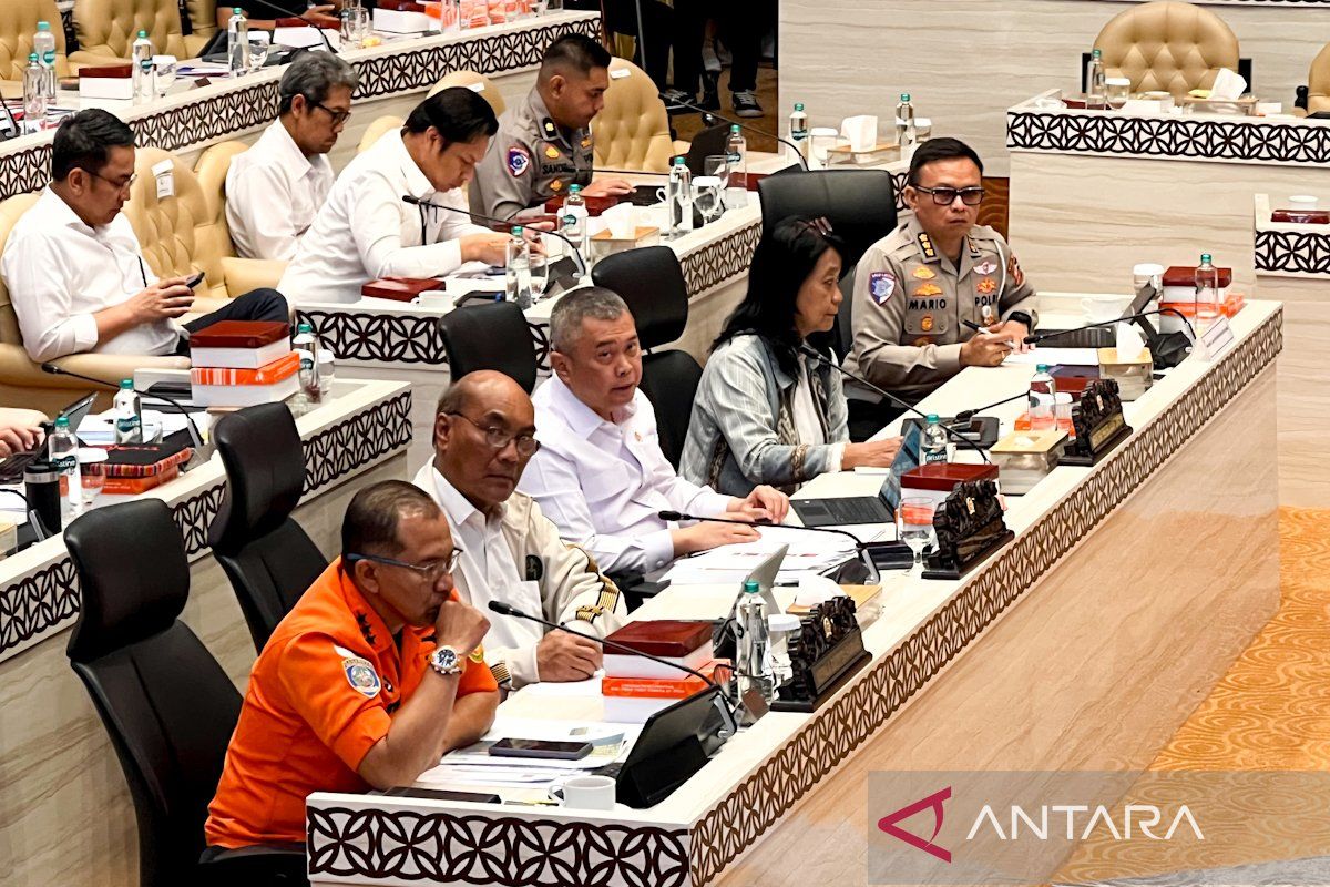 Menhub sebut lima korban insiden kereta di Bekasi Timur masih dirawat