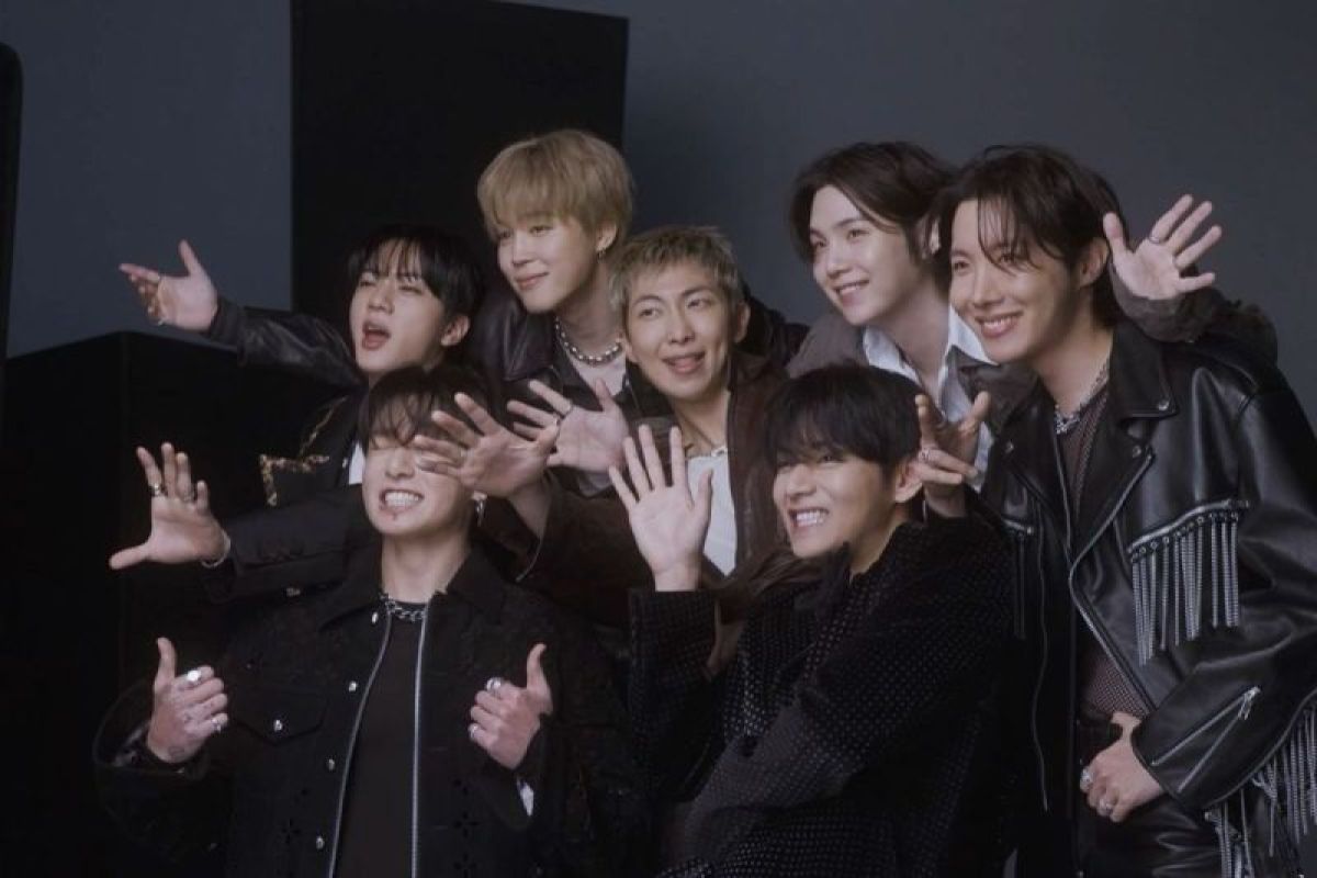 BTS Hadir di AMA, Suguhkan Penampilan Istimewa untuk Fans