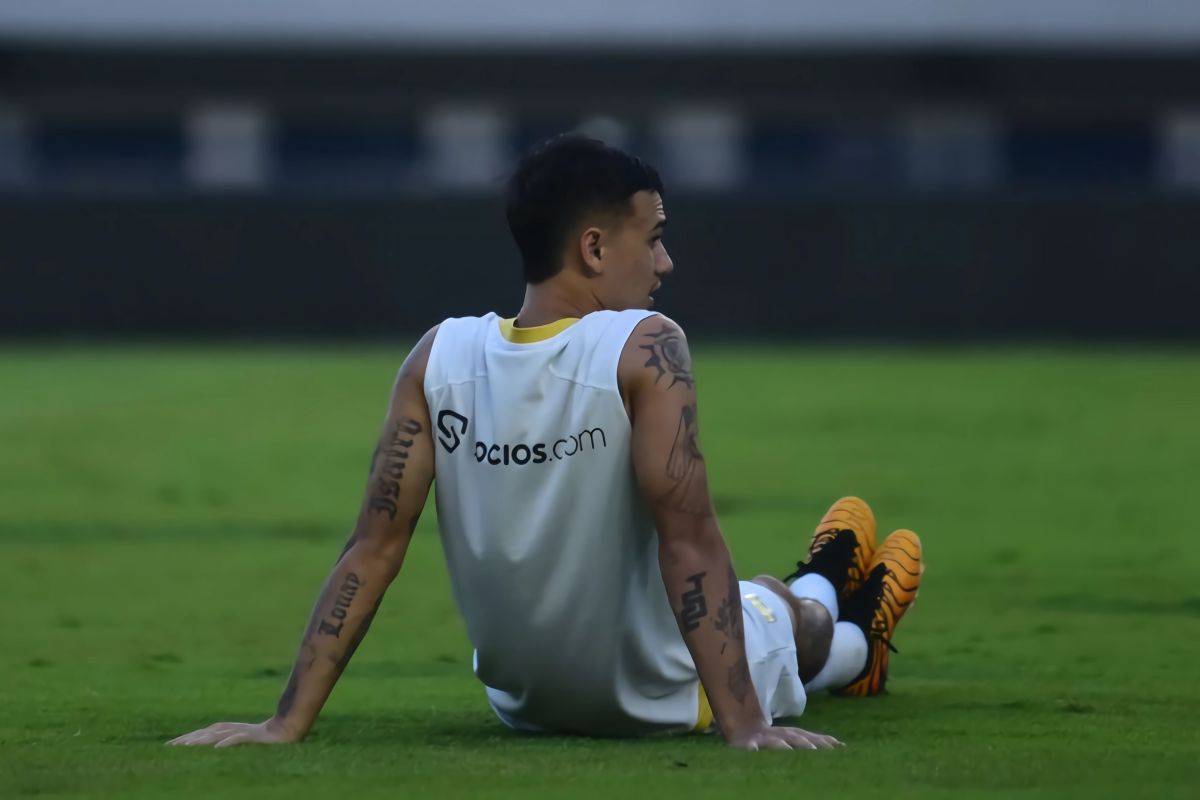 Bek Persib tak ingin remehkan laga penutup melawan Persijap