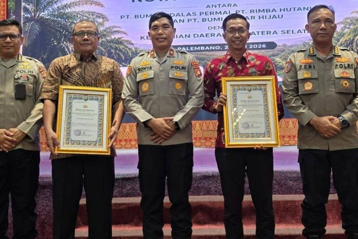 Polda Sumsel beri penghargaan mitra APP Group atas upaya pencegahan karhutla