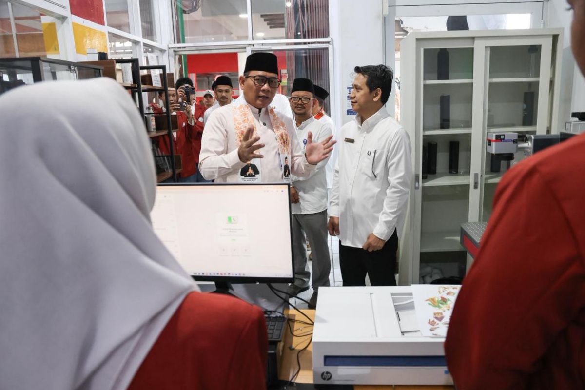 Jakpus minta siswa manfaatkan fasilitas di sekolah swasta gratis
