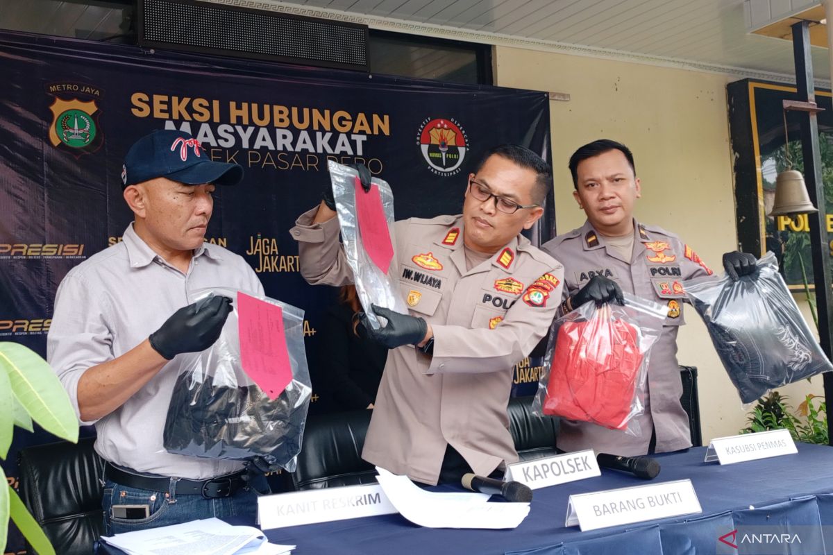 Polisi ringkus dua pelaku pembacokan di Pasar Rebo