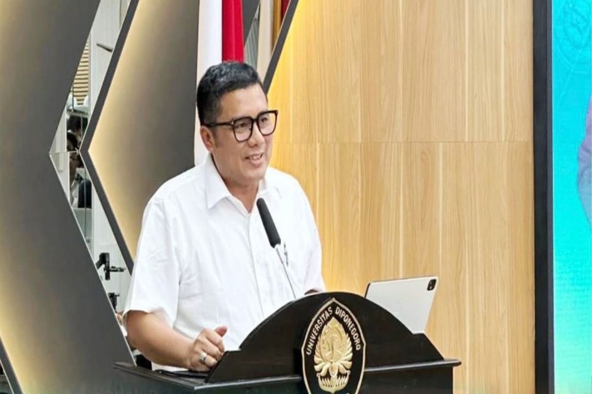 Mohammad Saleh tekankan pentingnya menjembatani teori dan praktik politik