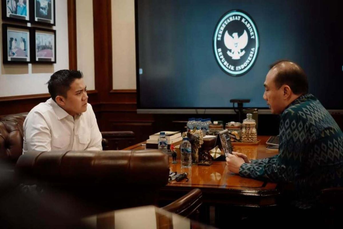 Seskab dan Bos Gojek bahas kebijakan terbaik bagi ojol dan dunia usaha