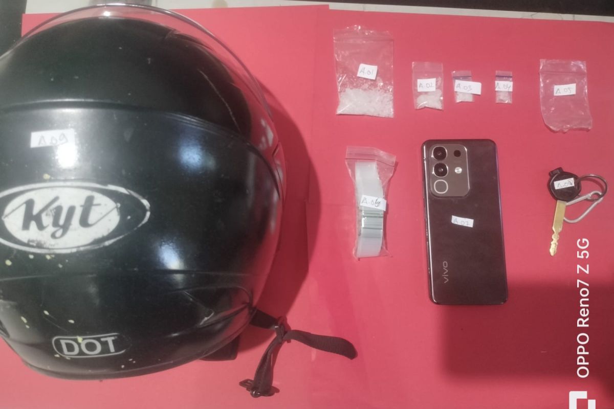 Operasi hitungan menit, empat pengedar narkoba di Palu dibekuk