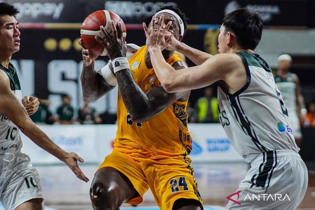 Kesatria Bengawan Solo menang tipis atas Bogor Hornbills 82-81