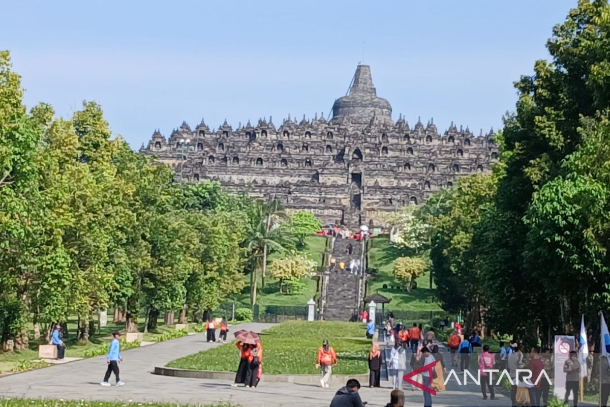 Candi Borobudur tetap buka sampai pukul 14.00 WIB saat Waisak 31 Mei