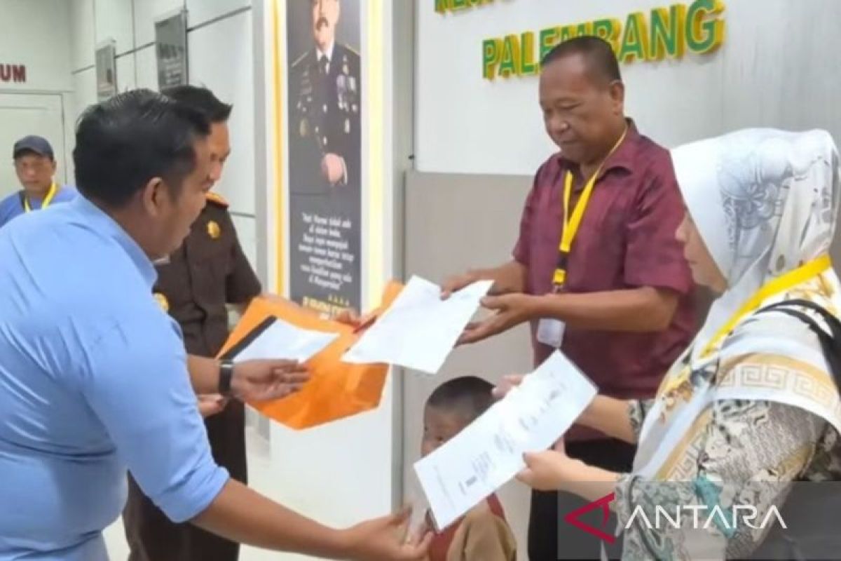 Puluhanpelaku UMKM Palembang akses layanan NIB gratis di Kejari