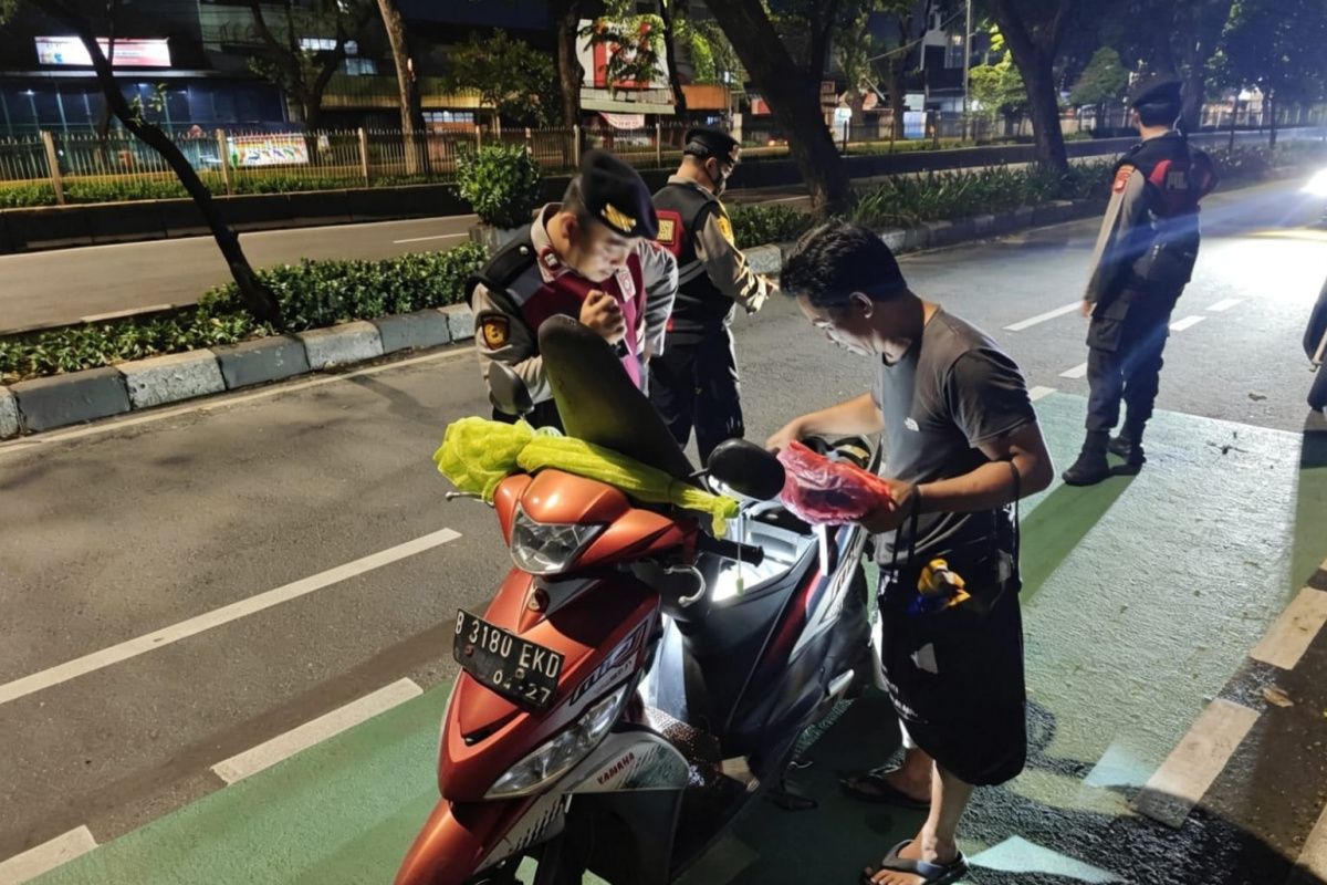 Polres Jakpus gelar razia rutin antisipasi kejahatan jalanan