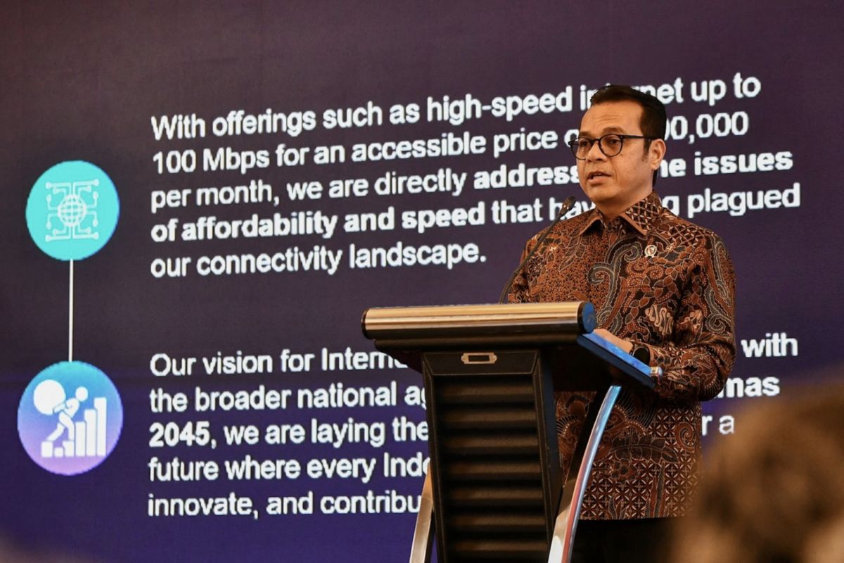 Wamenkomdigi sebut Internet Rakyat solusi pemerataan akses digital