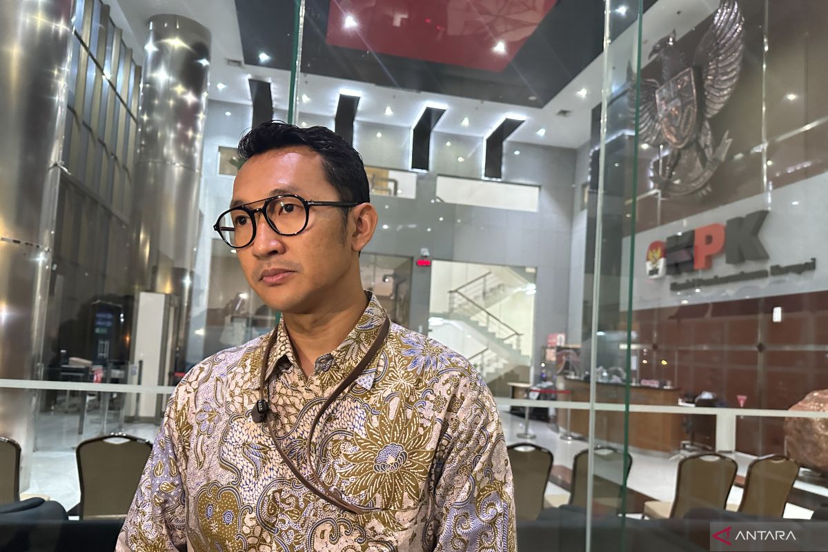 KPK dalami peran anggota DPR Anwar Sadad dalami kasus dana hibah Jatim