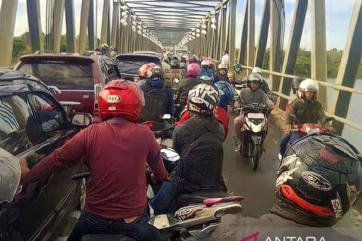Harapan tumbuh di Jembatan Barombong