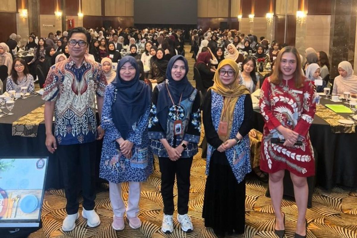 Mahasiswa SV Undip gelar Table Manner di hotel internasional