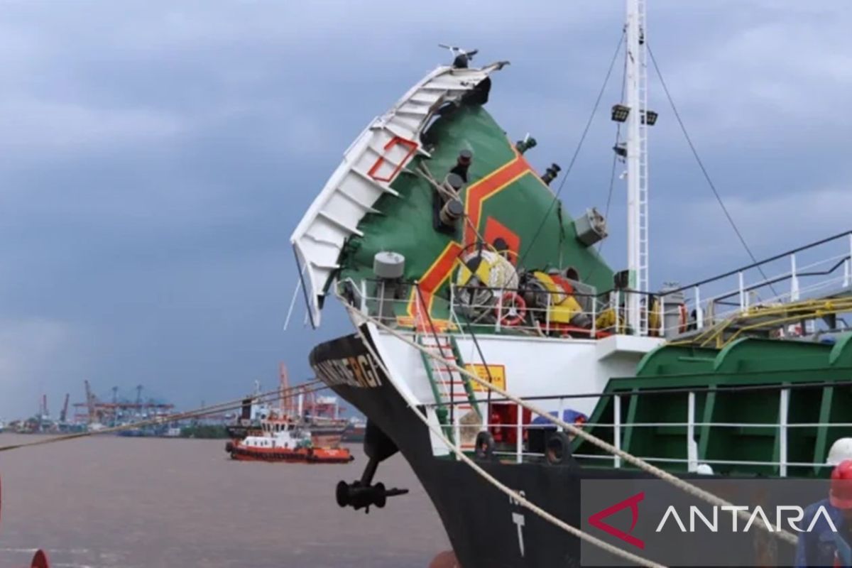 Pertamina pastikan distribusi BBM normal pasca ledakan kapal