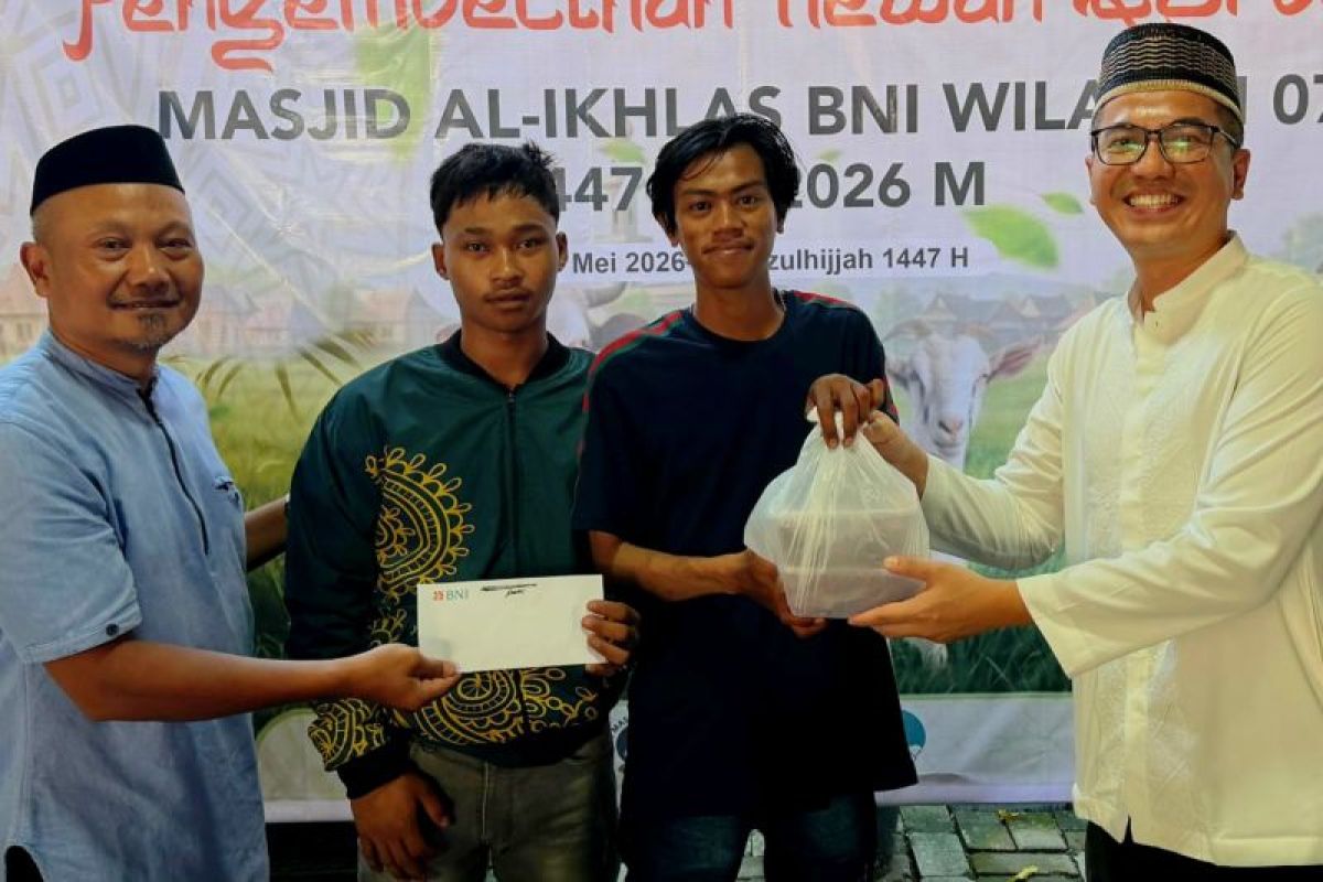 BNI Wilayah 07 Makassar salurkan 10 sapi kurban pada Iduladha 1447 H