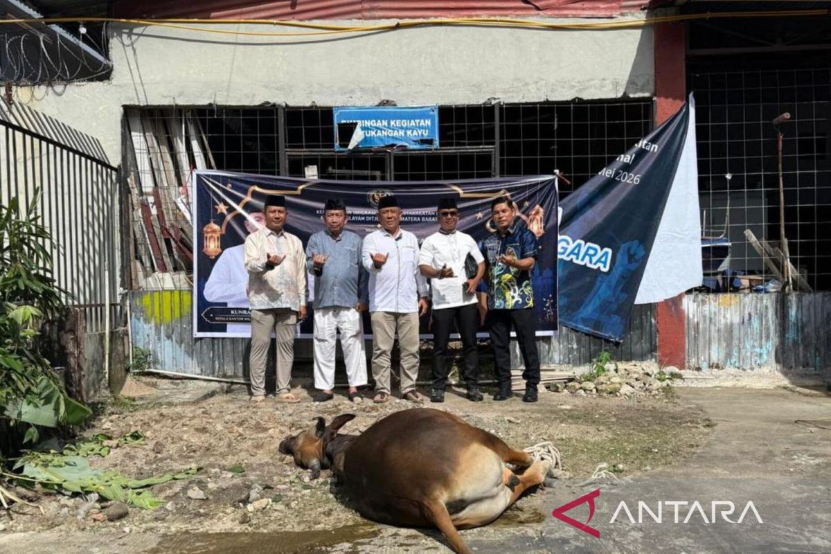 Ribuan warga binaan di Sumbar nikmati daging kurban