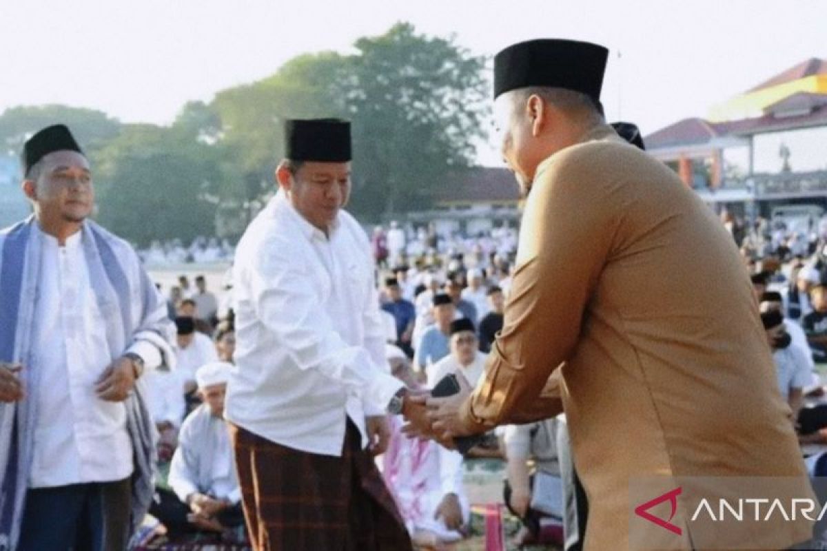 Bupati Inhu salat Iduladha 1447 H di Pematang Reba