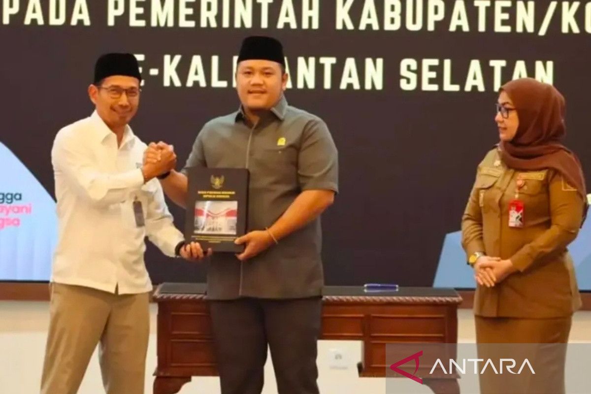 Ketua DPRD Banjarbaru terima dokumen LHP dari BPK