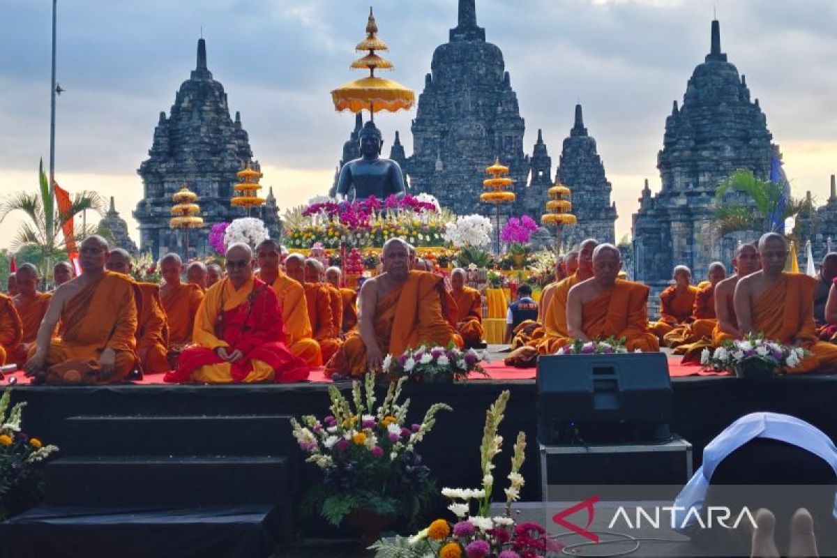 5.000 penganut agama Buddha rayakan Waisak di Candi Sewu Klaten