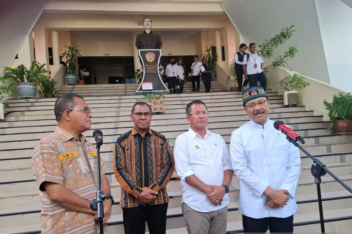 Social Minister hope regional head prepare land for Sekolah Rakyat