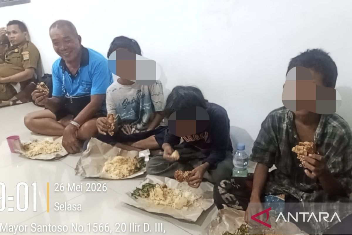 Dinsos Palembang bina anak-anak korban penyalahgunaan lem di Jembatan Ampera