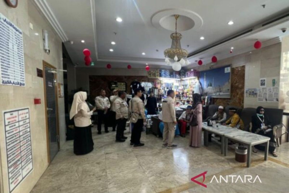 Legislator minta penyelenggara haji tingkatkan layanan bagi lansia