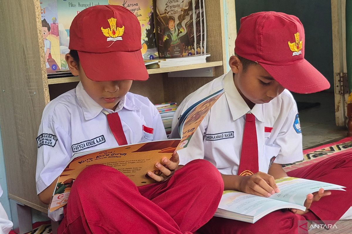 Buku baru pemicu mimpi astronot dari Pasir Buncir