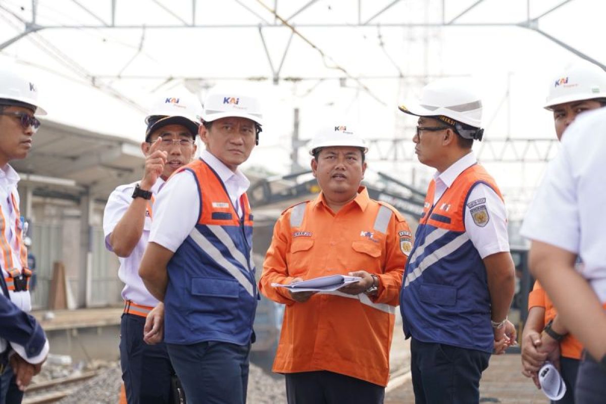 Dirut KAI Tinjau Langsung Pengembangan Stasiun Bogor dan Bogor Paledang, Kapasitas Bogor Line Disiapkan untuk Operasional 12 Kereta