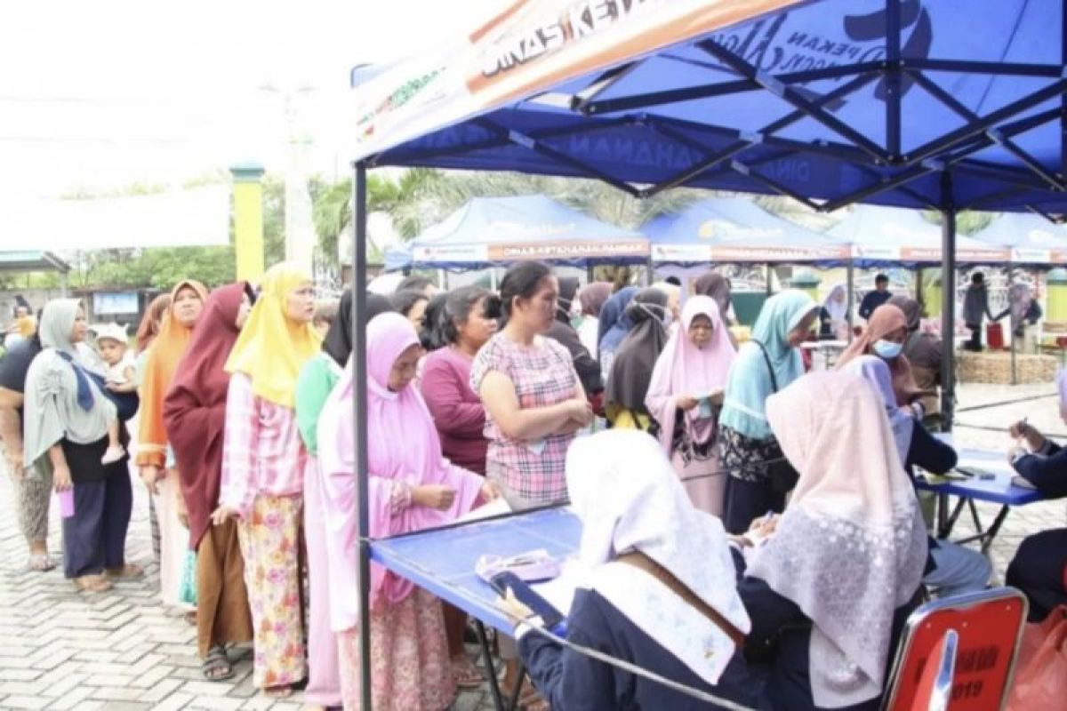 Pasar murah pekan ini digelar empat hari di Pekanbaru dan Siak