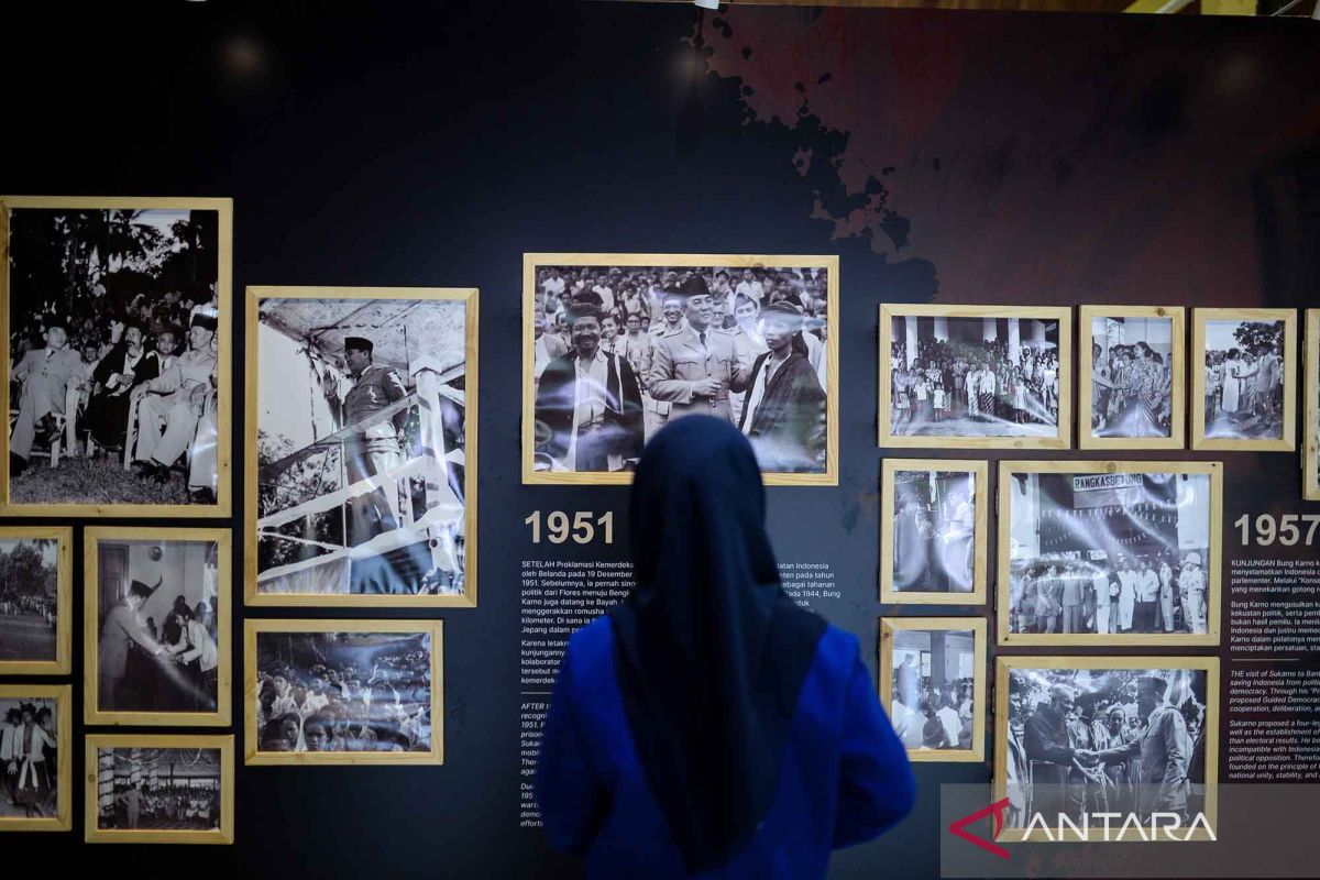 Ratusan foto arsip tentang Bung Karno ditampilkan di Museum Multatuli