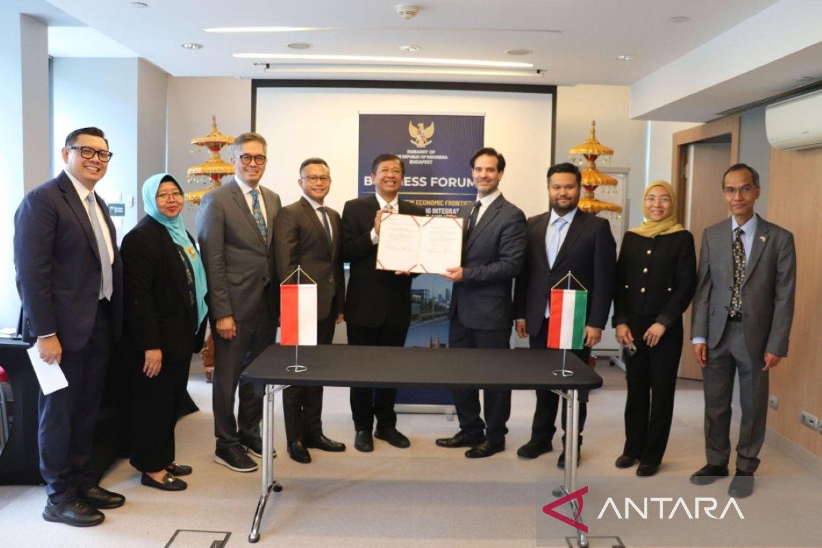 Hungarian firms sign green energy deals at Batang SEZ