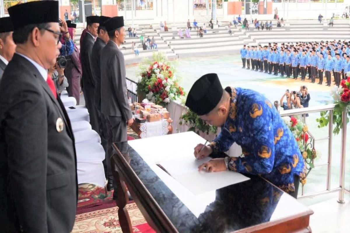Lantik 1.098 PNS baru, Shalahuddin minta jaga integritas dan tingkatkan pelayanan publik