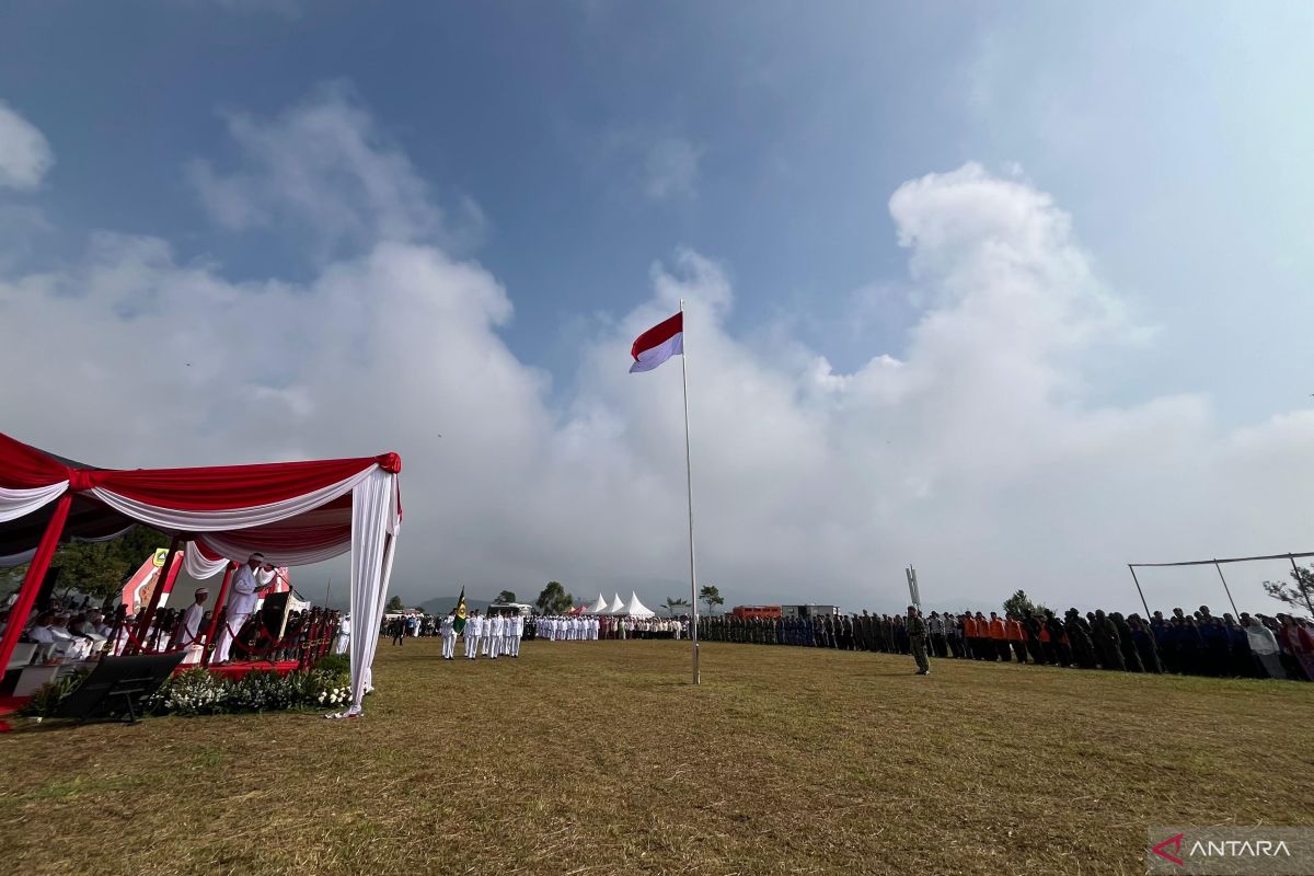 Bupati Bogor pimpin upacara Hari Jadi Ke-544 Bogor di Desa Malasari
