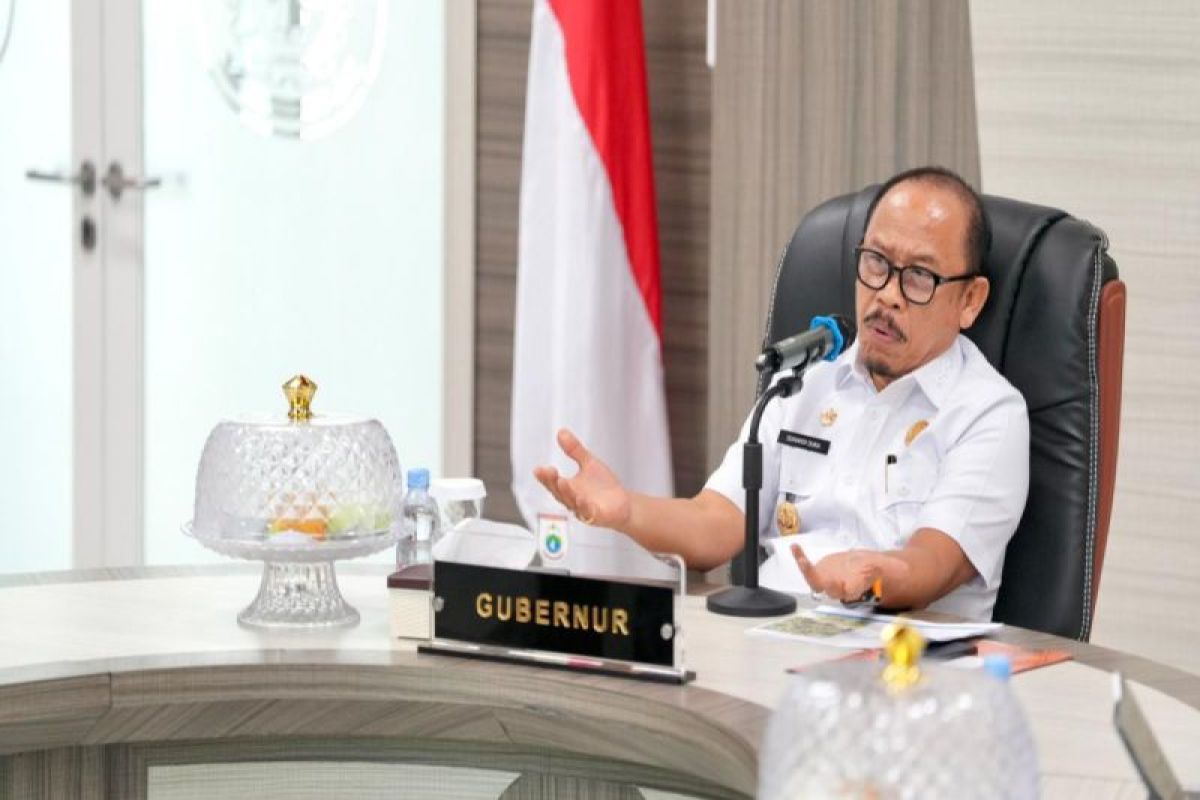 Gubernur Sulbar ancam cabut izin perusahaan sawit turunkan harga TBS