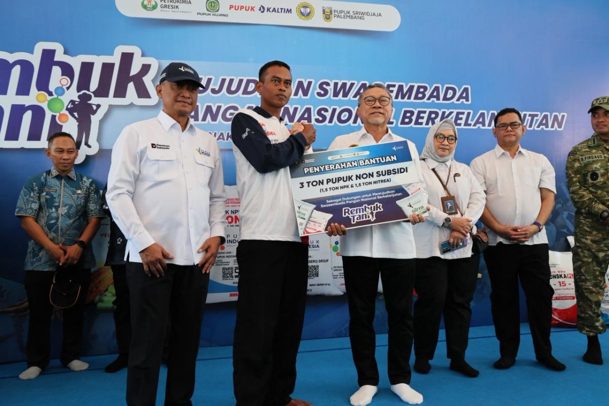 Menko Pangan pastikan pasokan pupuk nasional aman