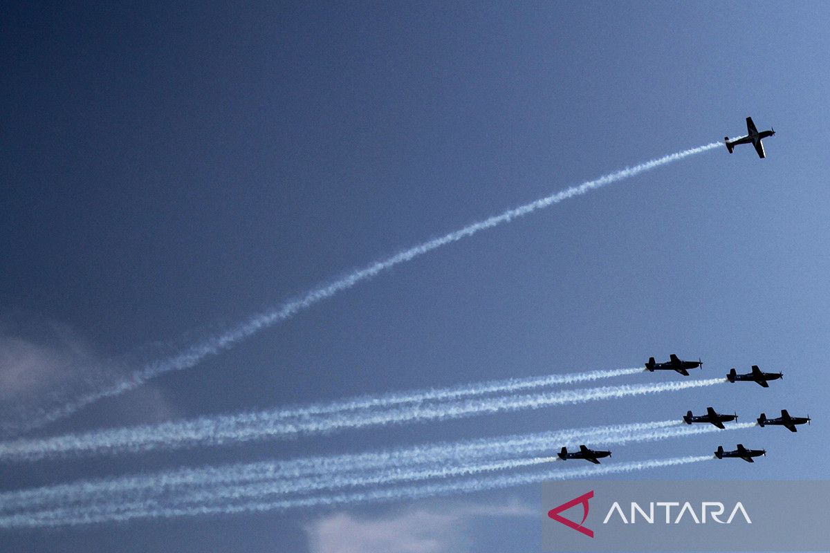 Kedatangan Jupiter Aerobatic Team TNI AU di Sidoarjo