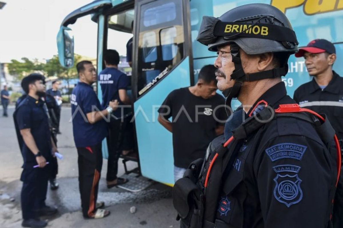 Pemindahan warga binaan lapas di Jambi
