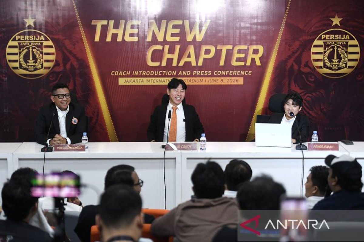Shin Tae-Yong resmi latih Persija Jakarta