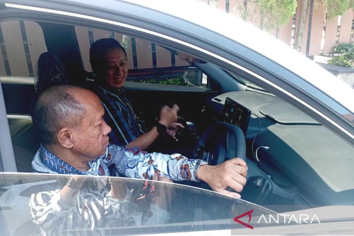 Pemkab Banyumas ditawari investasi pembangunan 145 SPKLU