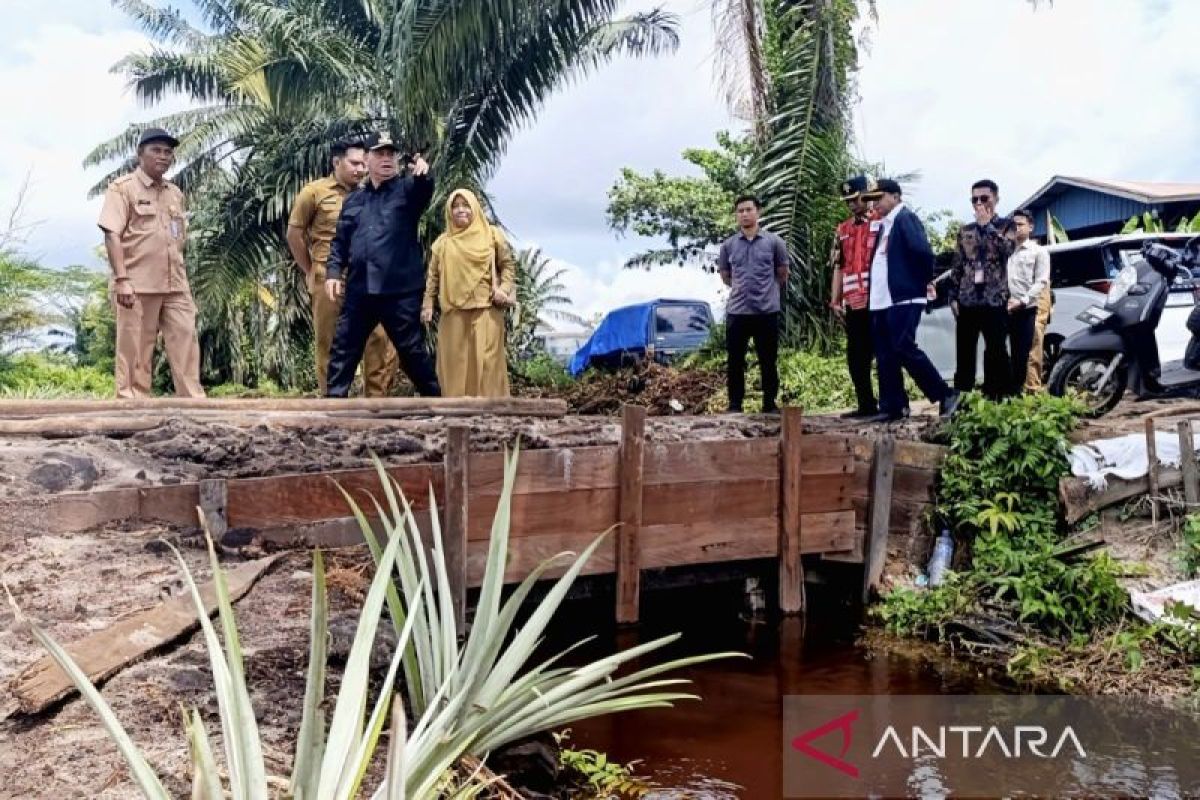 Pemkab Kotim normalisasi drainase cegah genangan ganggu penerbangan