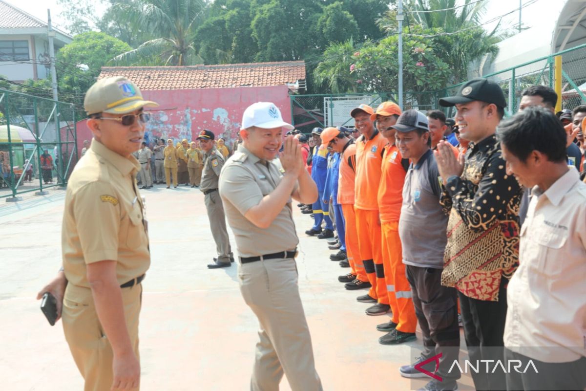 Pemkab Kepulauan Seribu gencarkan peran PJLP jadi agen pilah sampah