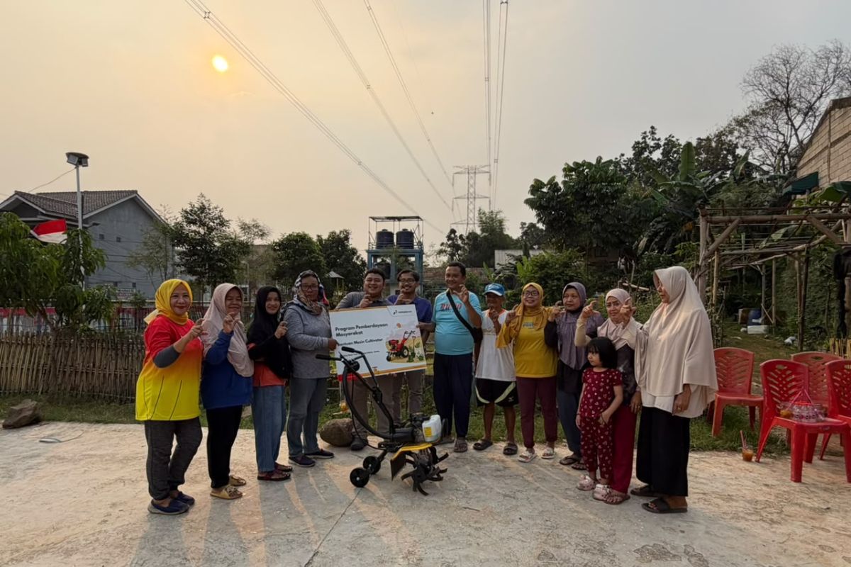 Pertagas salurkan mesin cultivator untuk TPS3R di Pamulang Barat