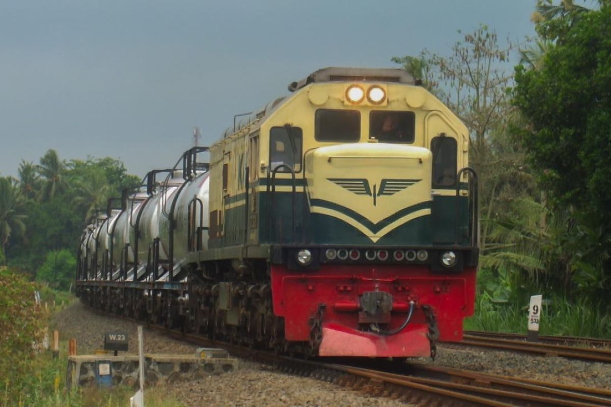 KAI Dukung Ketahanan Energi Nasional, Layani 1,09 Juta Ton BBM pada Januari–Mei 2026