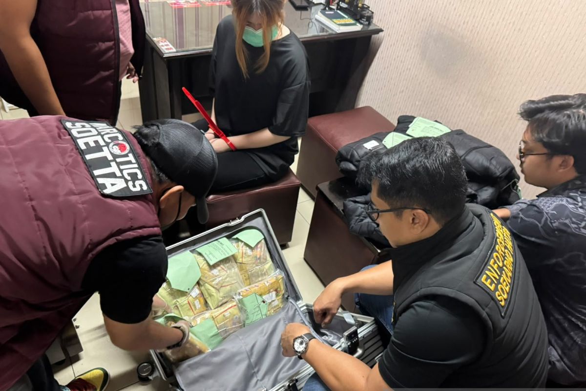 Hong Kong woman arrested in ketamine smuggling at Jakarta airport