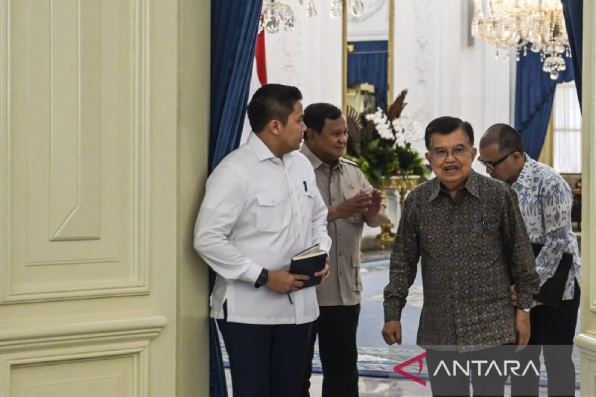 Politik kemarin, JK dan Prabowo bahas investasi hingga laporan MBG