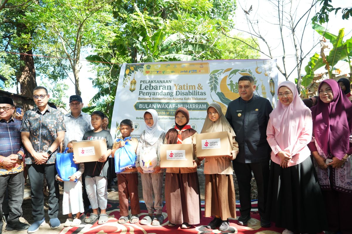 Wali Kota Makassar keliling pulau salurkan bantuan
