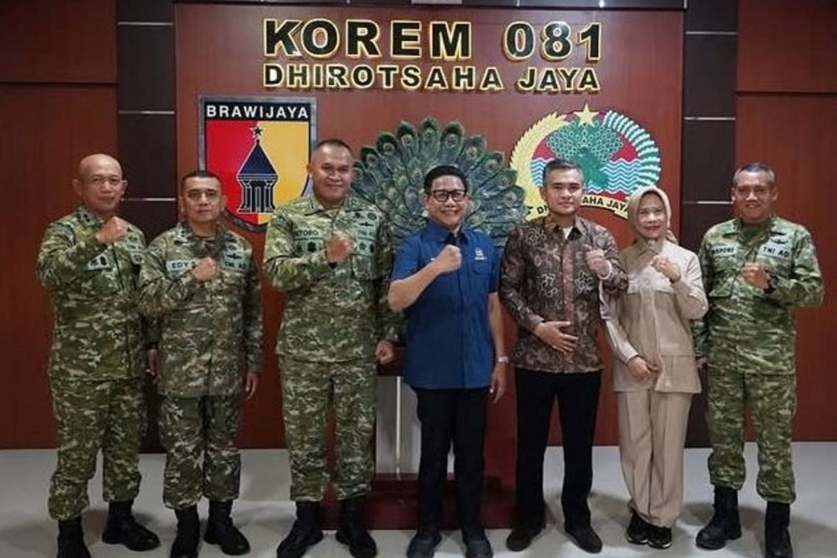 Komisi I DPR kunjungi Korem 081/DSJ dorong penguatan tugas teritorial