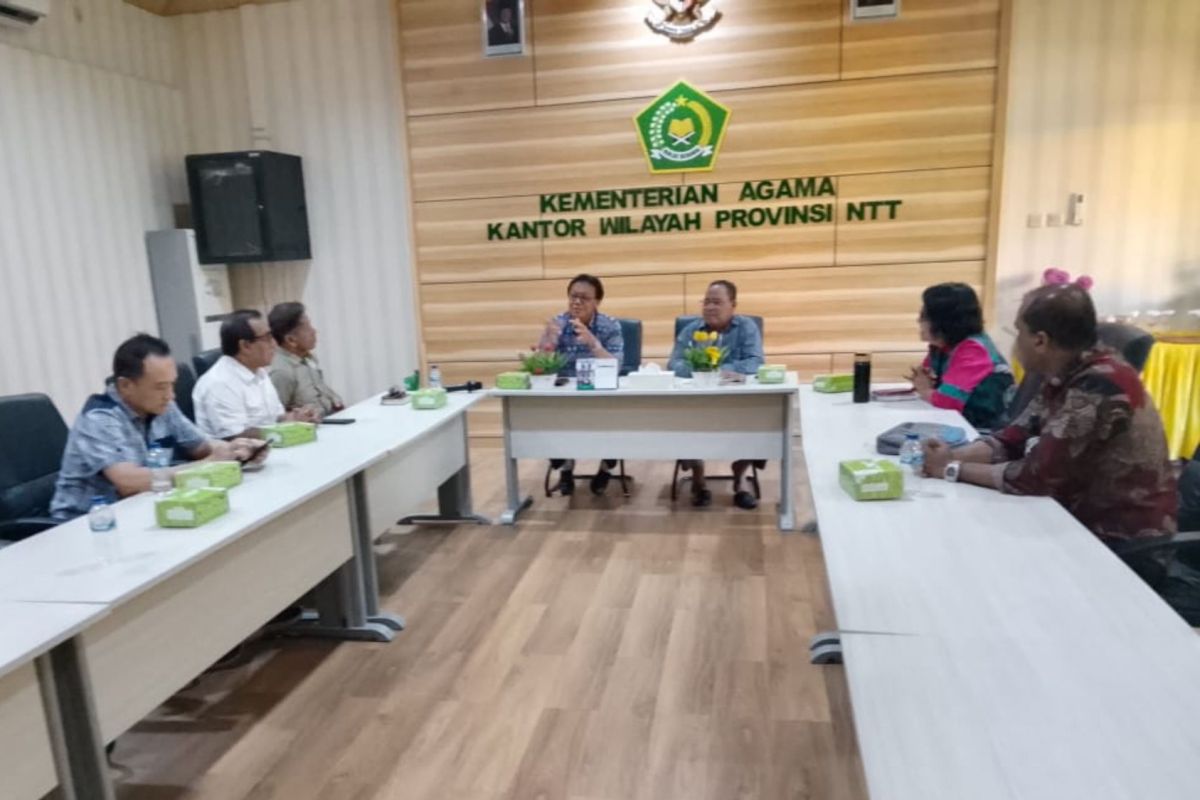 Kemenag NTT membangun sinergi moderasi beragama dan ekoteologi